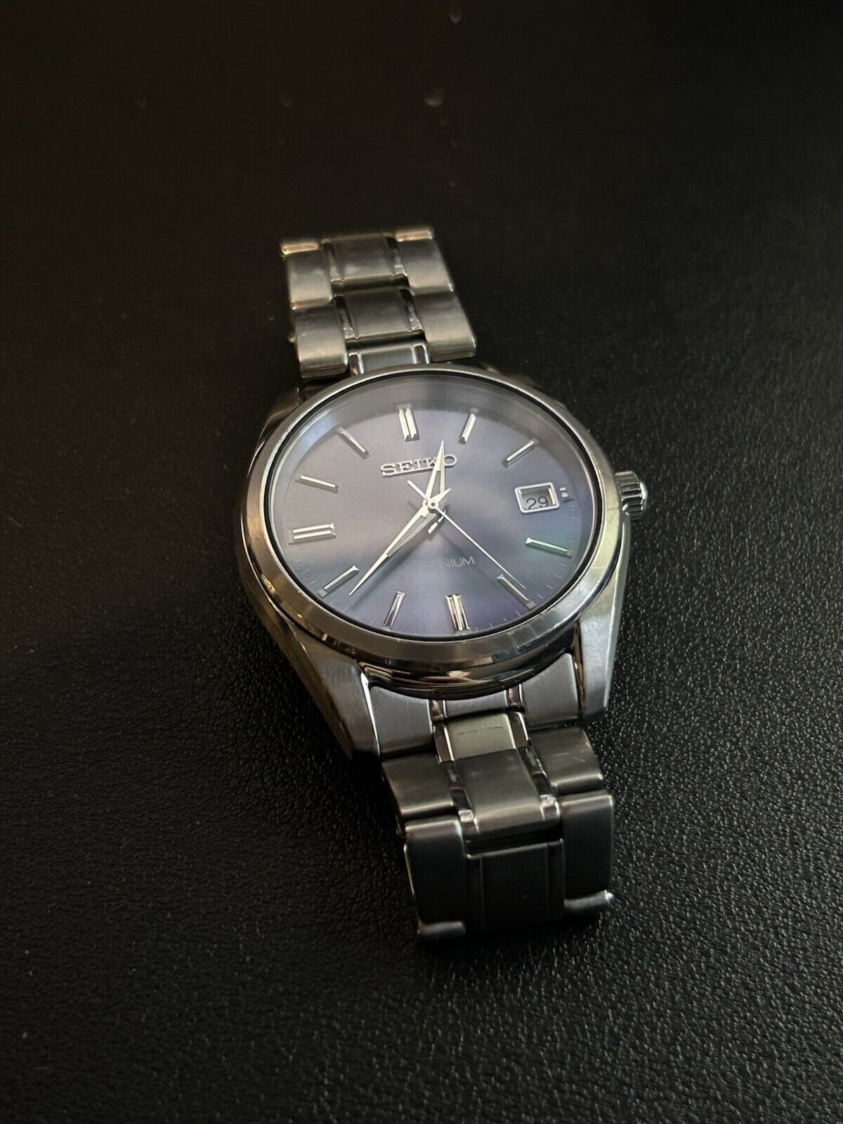 Seiko 6N52-00B0 Titanium Quartz Date Function 40mm Blue Dial