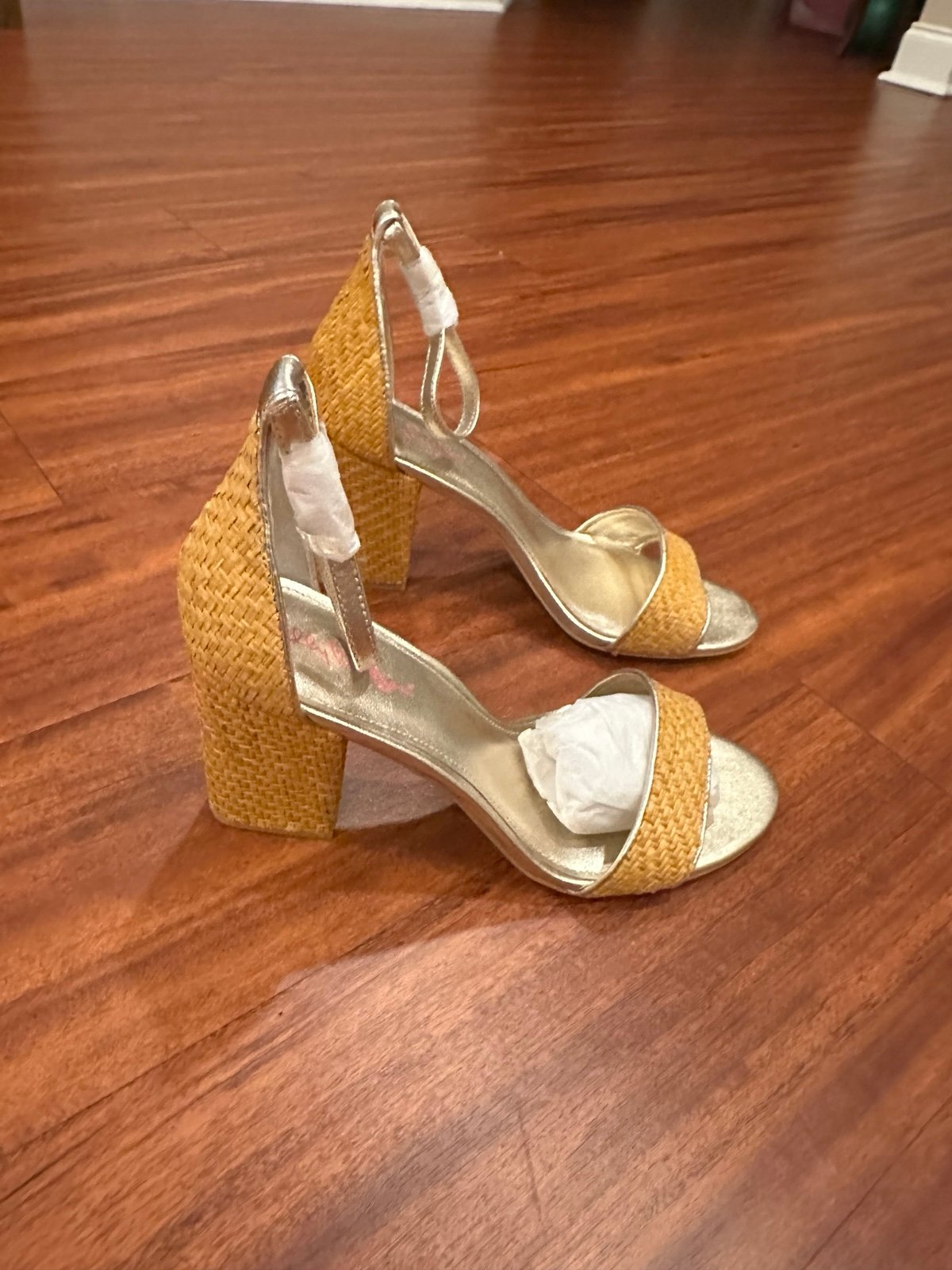 NWT LILLY PULITZER AMBER LYNN NATURAL SANDALS 9.5