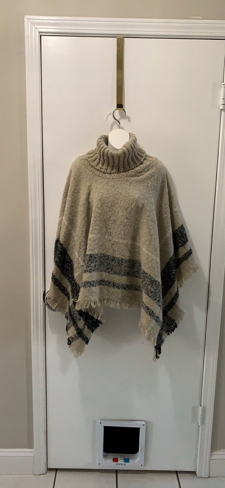 poncho calvin klein