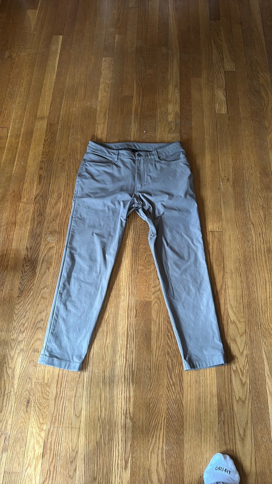 Lululemon men’s abc slim fit 5 pocket pants brown