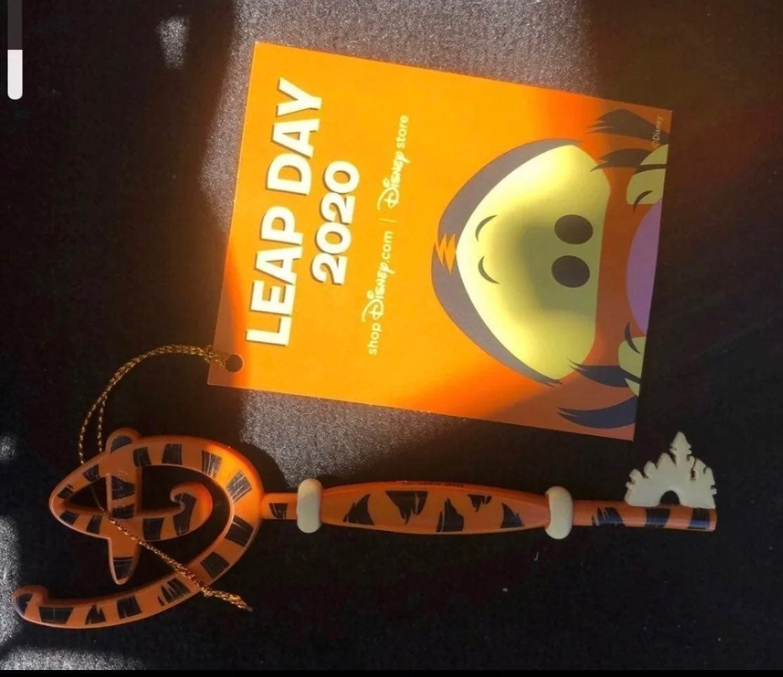 Disney store tigger leap year key