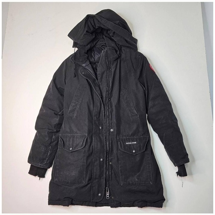 Canada Goose Trillium 6560L R Black Hooded Fur Trim Parka Medium
