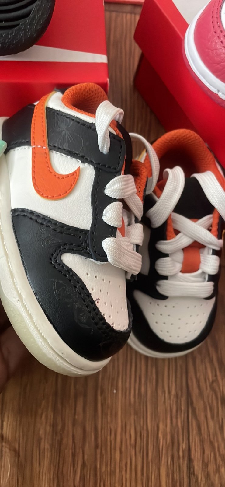 halloween dunks