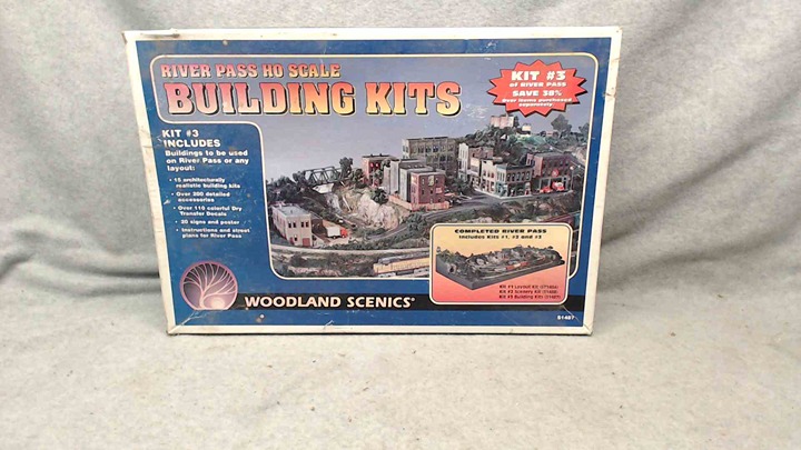 River Pass HO scale Building Kit #3 - missing 1 building