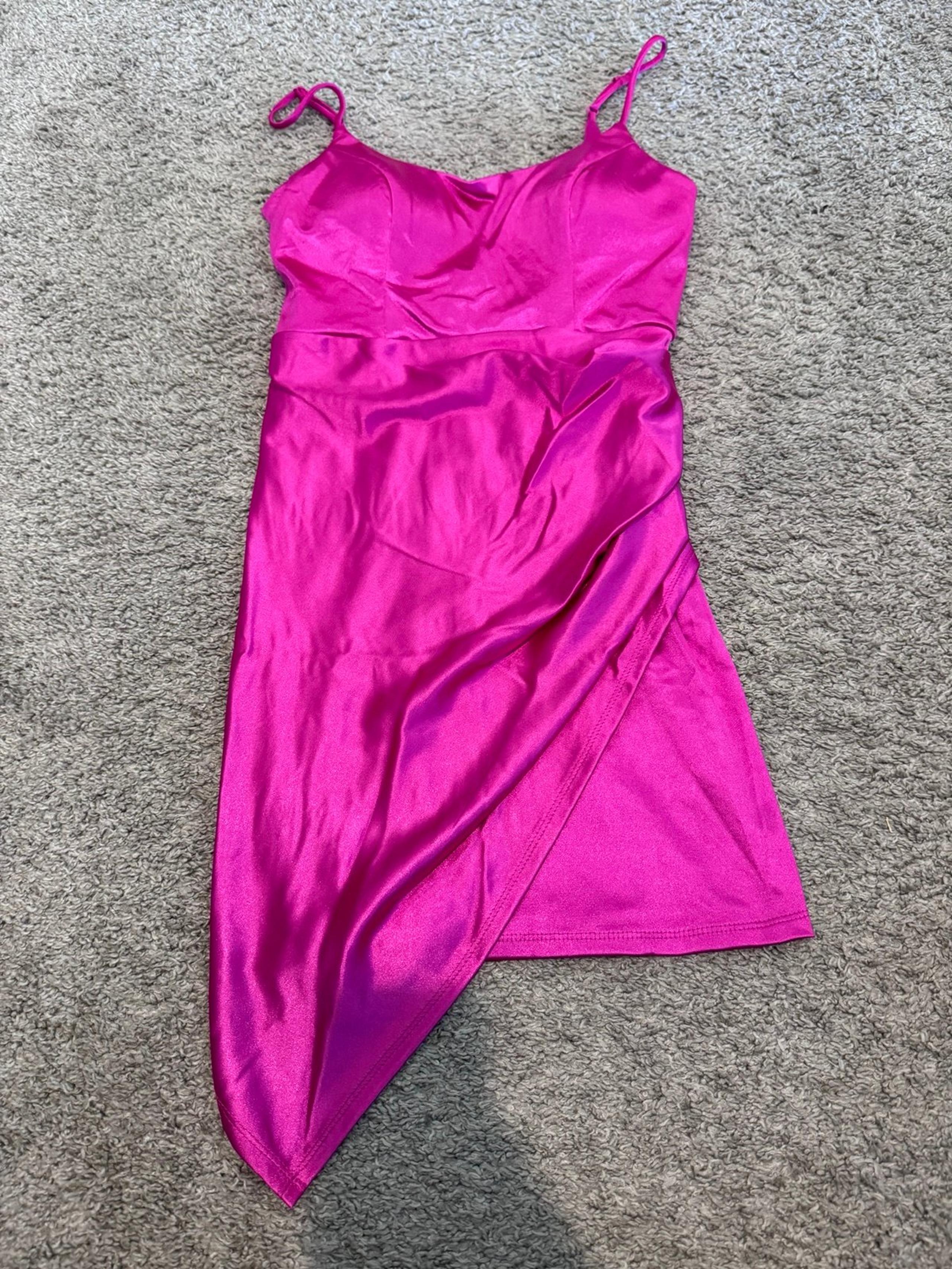 Hot pink satin formal dress size 5