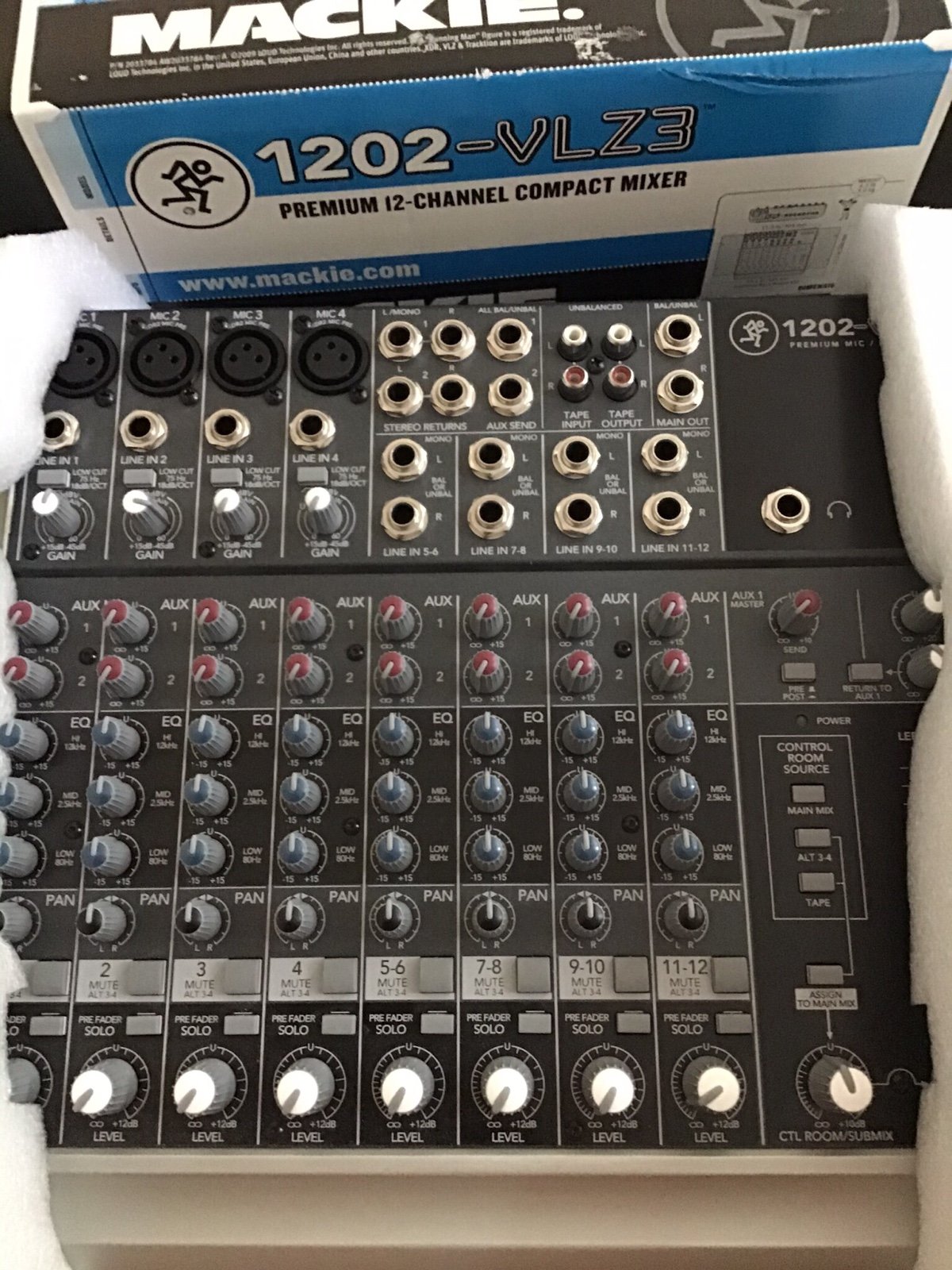 Mackie 1202-VLZ3 Compact Mixer
