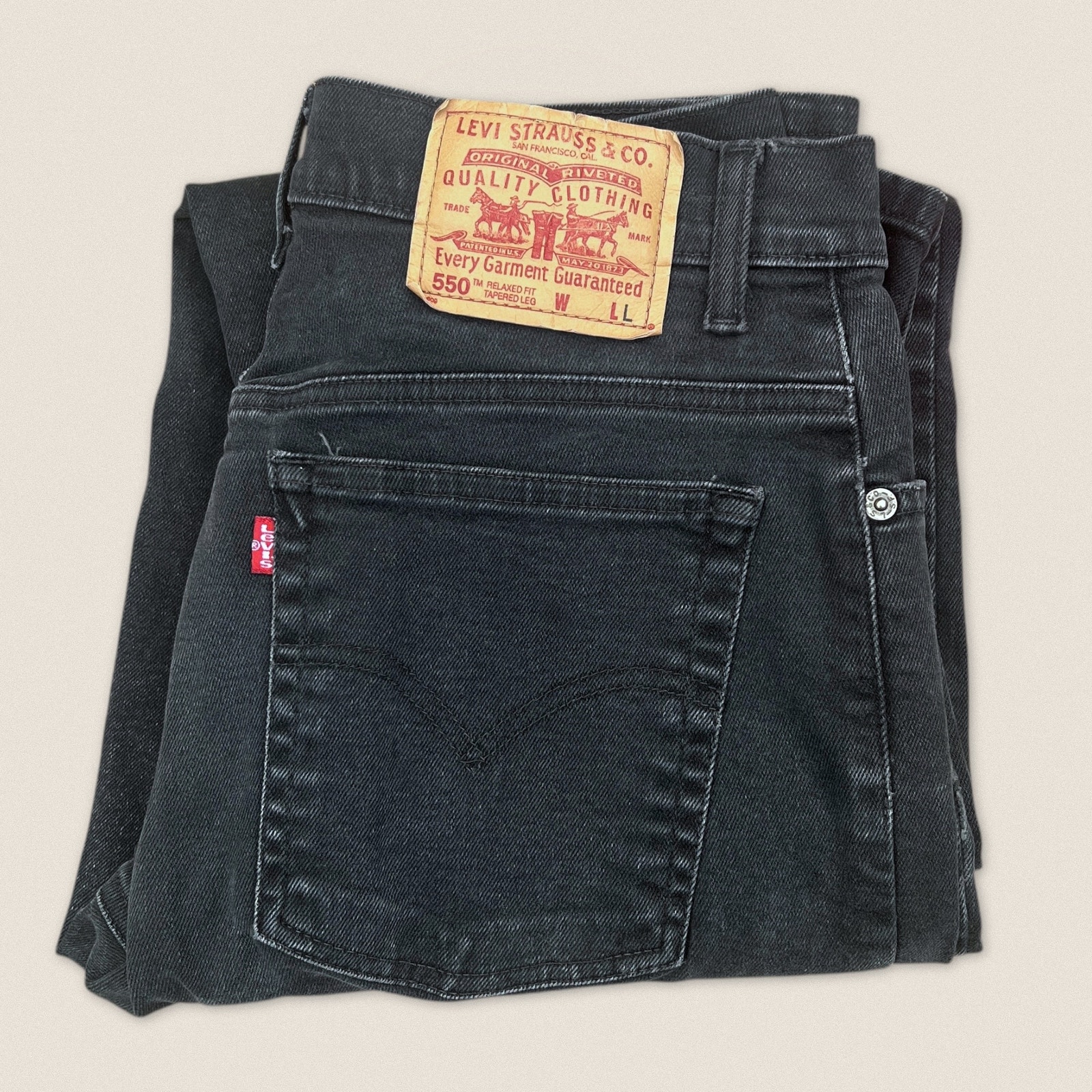 Vintage 550 Levi’s Black Jeans Relaxed Fit Tapered Leg 8 - Size 27 x 31