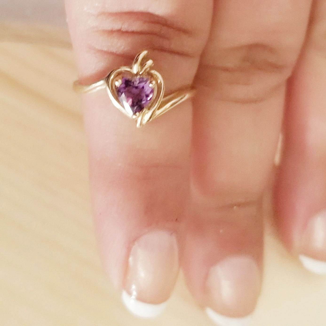 10k Gold Amethyst Ring