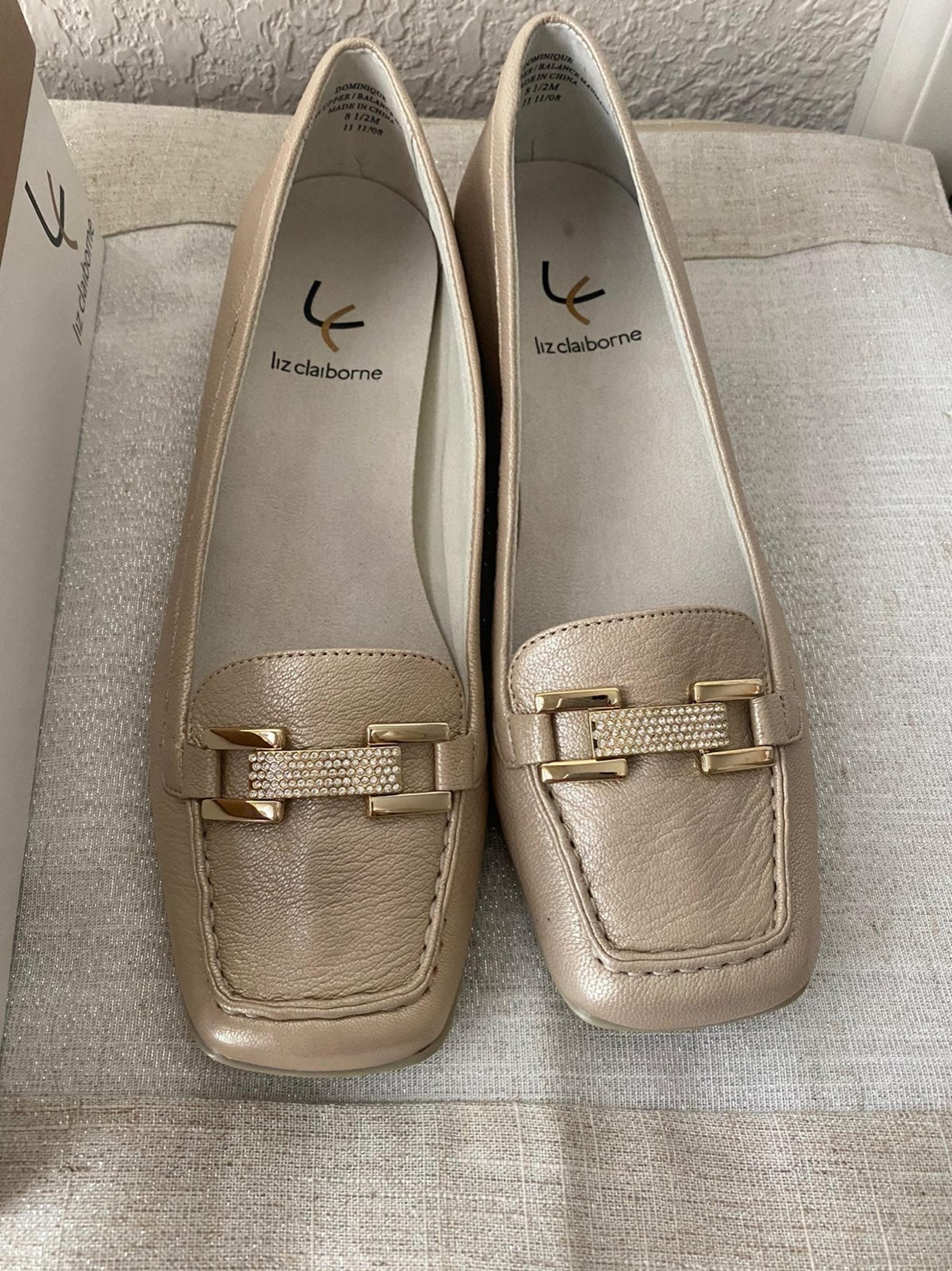 NEW women's shoes/metalic beige