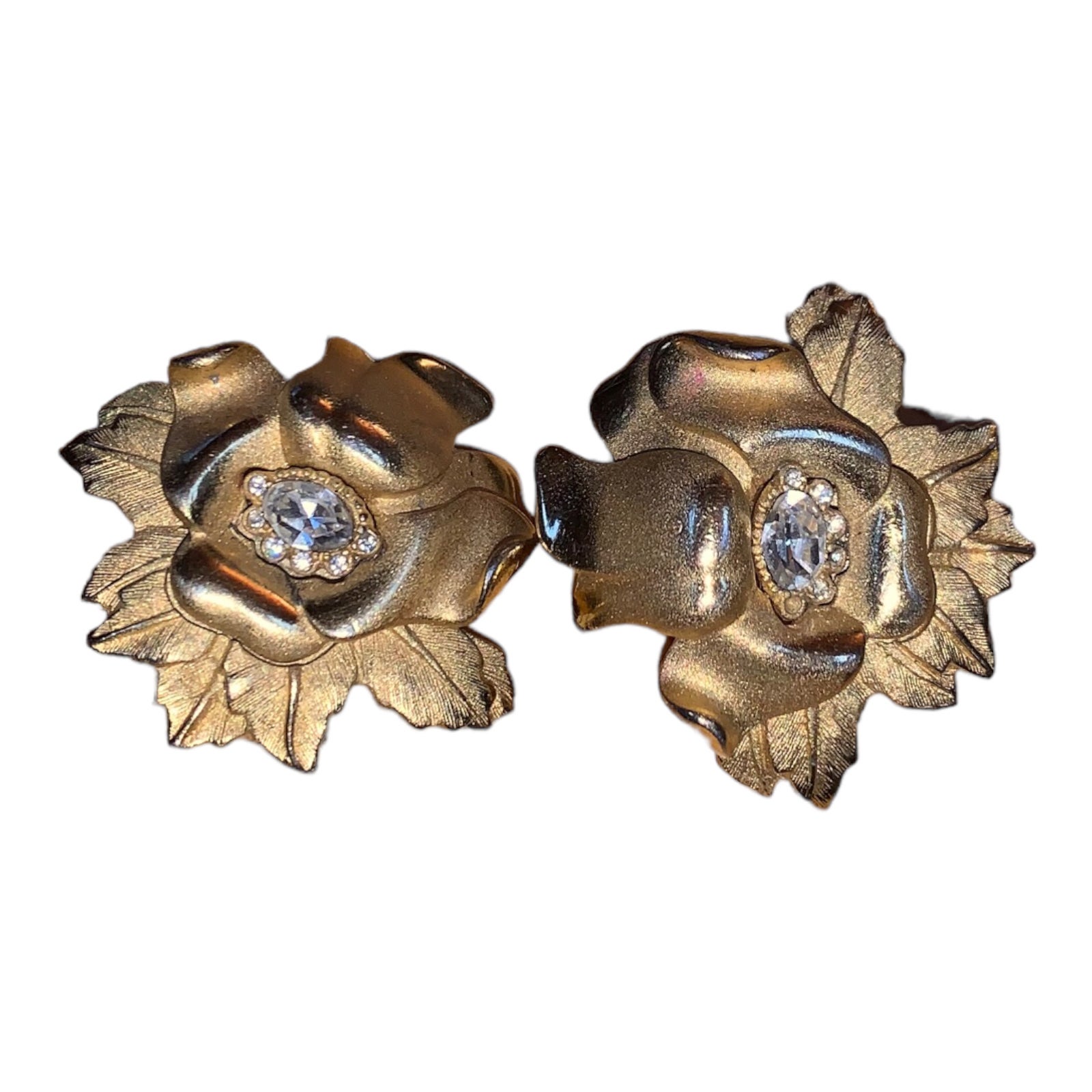 Vintage RICHELIEU Gold Tone Floral Motif w Rhinestones Clip On Earrings