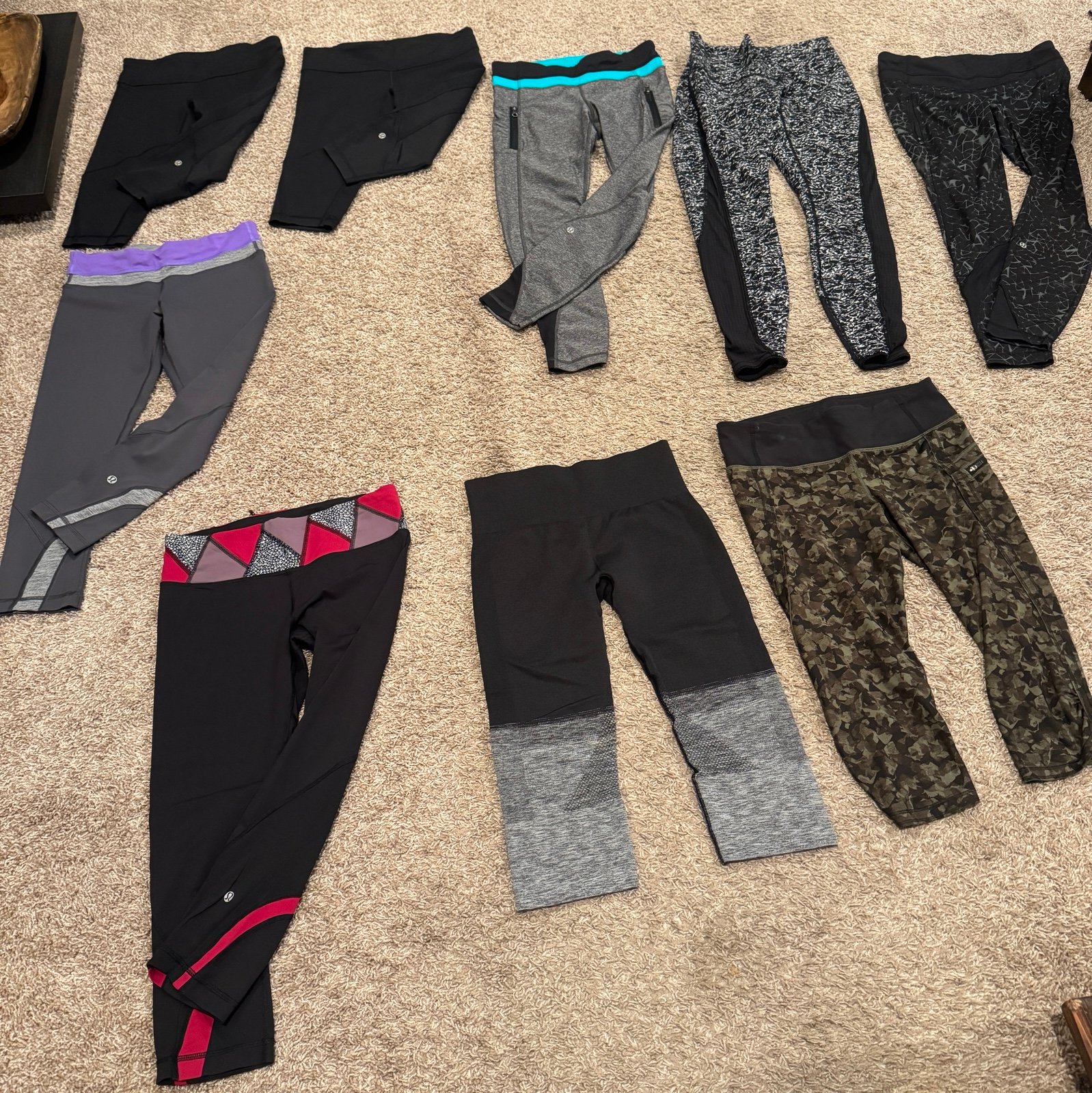 Lot of 9 Lululemon leggings - size 6