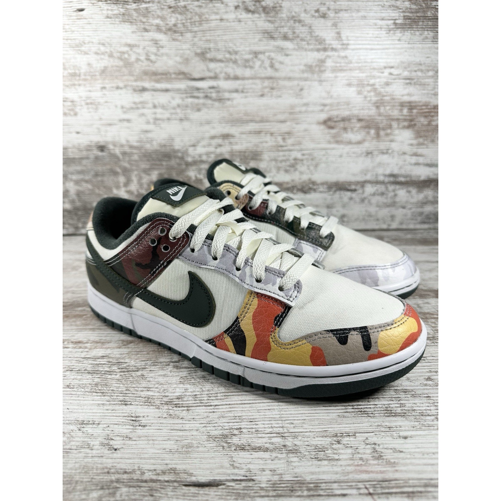 Women's Nike Dunk SE Low Sail Multi-Camo Sneakers Sz 8.5 Athletic EUC!