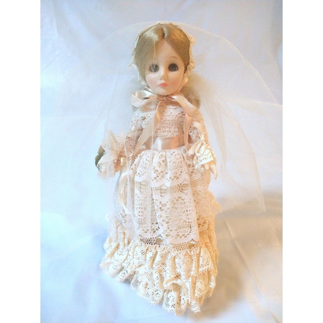 Vintage Effanbee Victorian Blonde Bride 11 Doll with Lace Dress and Veil