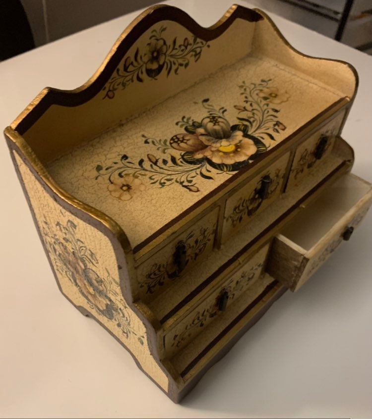 Antique Apothecary or jewelry dresser caddy