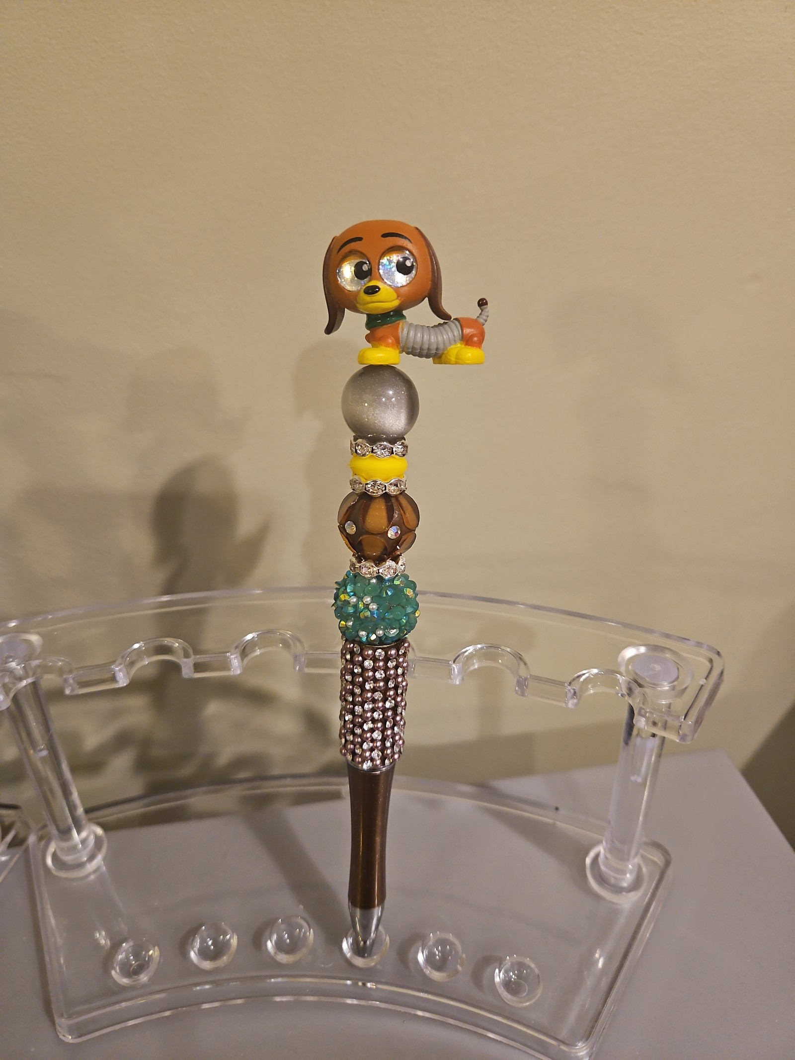 Slinky dog Disney doorable pen