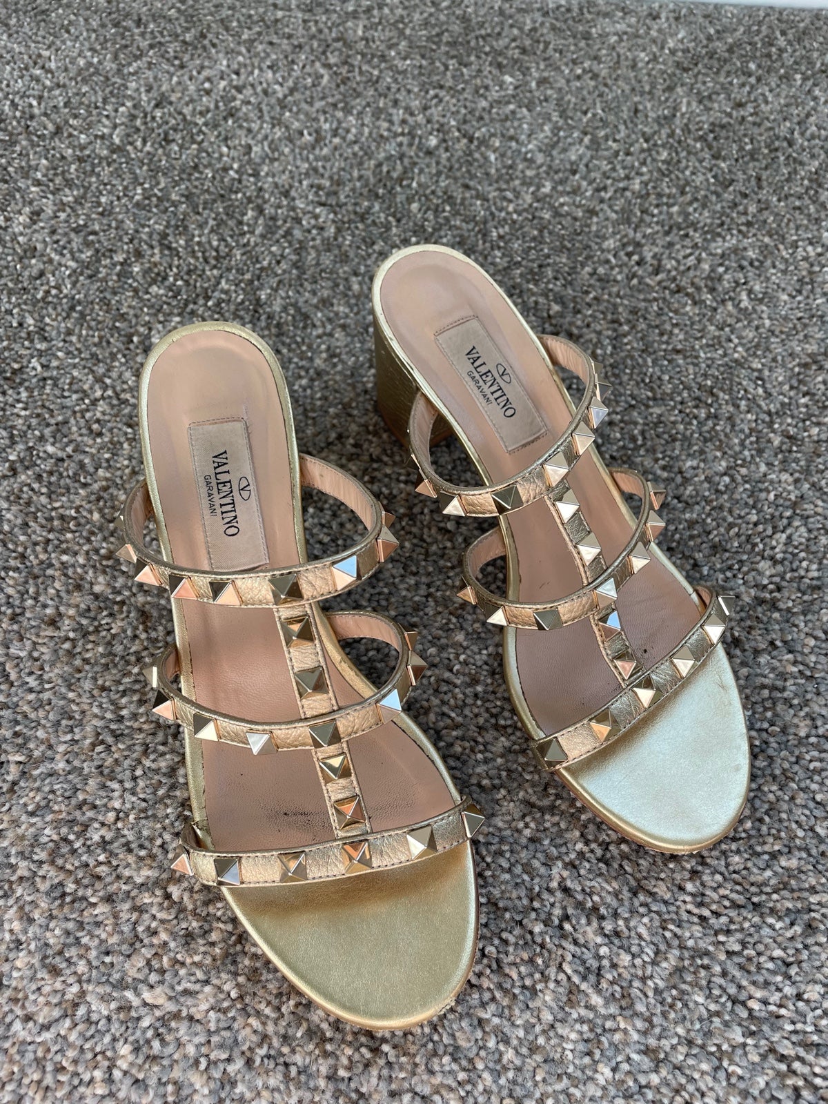 Valentino Garavani Slide Sandals | Mercari