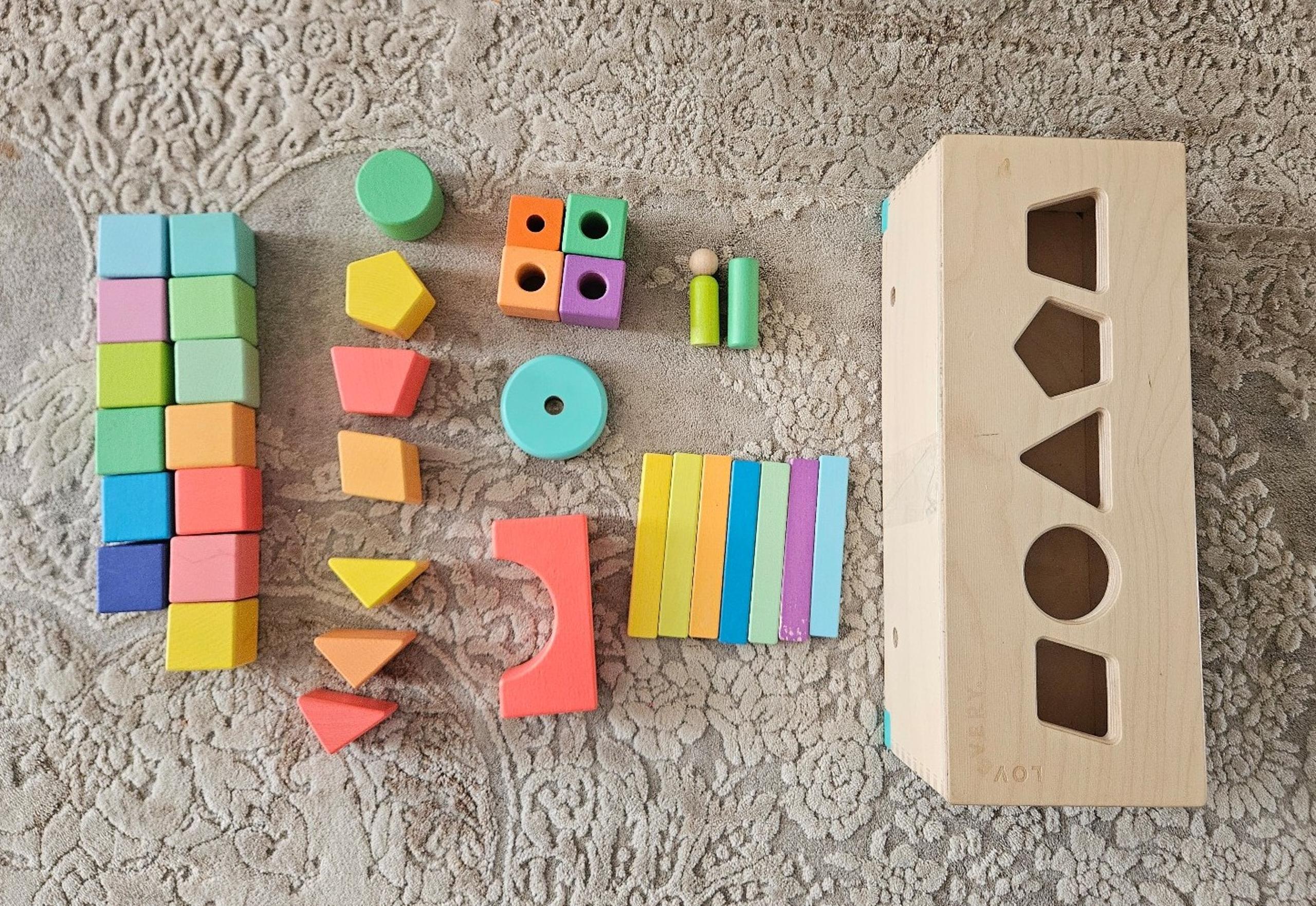 Lovevery wooden colorful block set