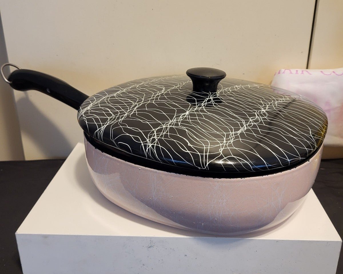 Vintage MCM 1950's Serendipity Pink/Black Spaghetti Drizzle Skillet Frying Pan
