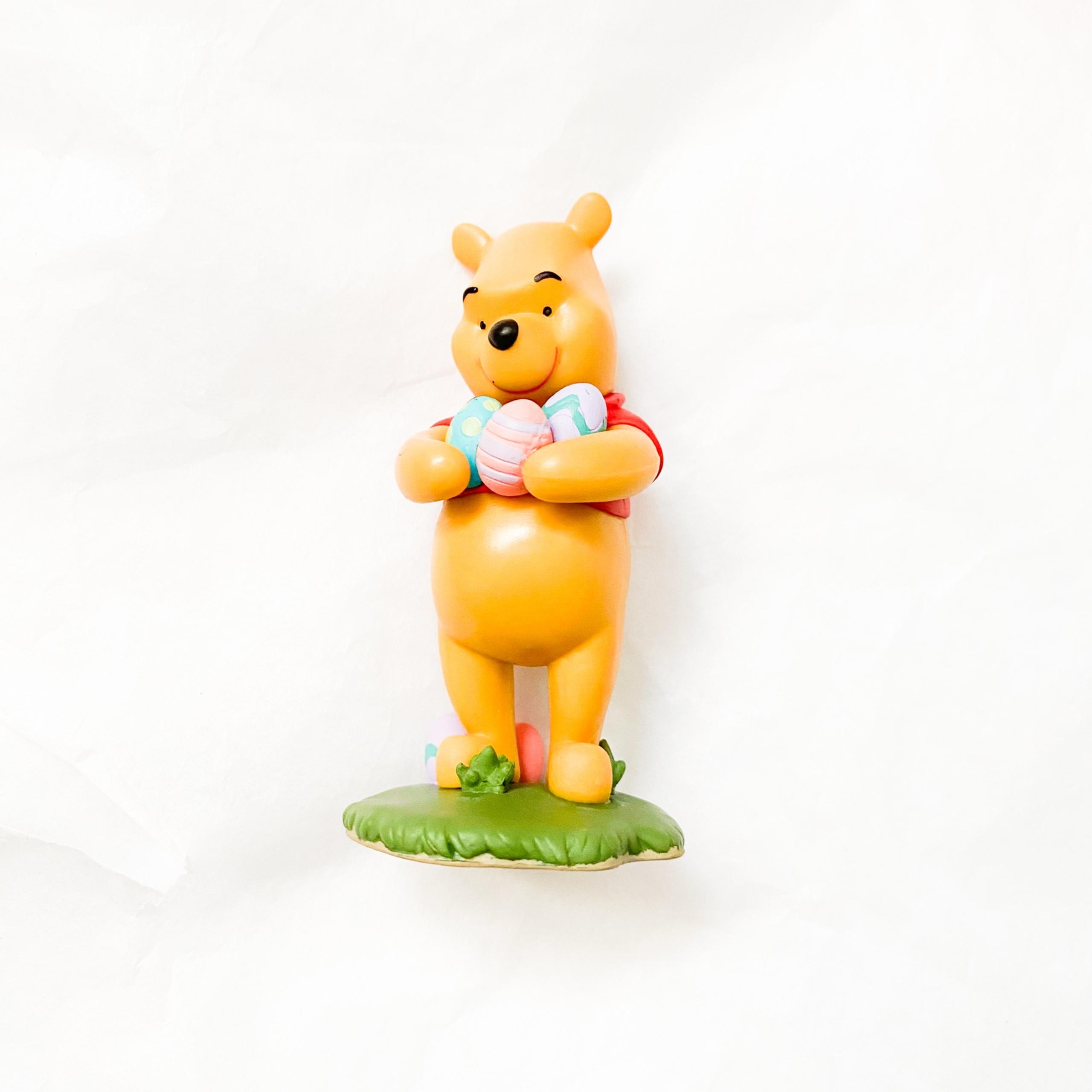 Disney Winnie the Pooh Easter Pooh with Eggs Mini Figure