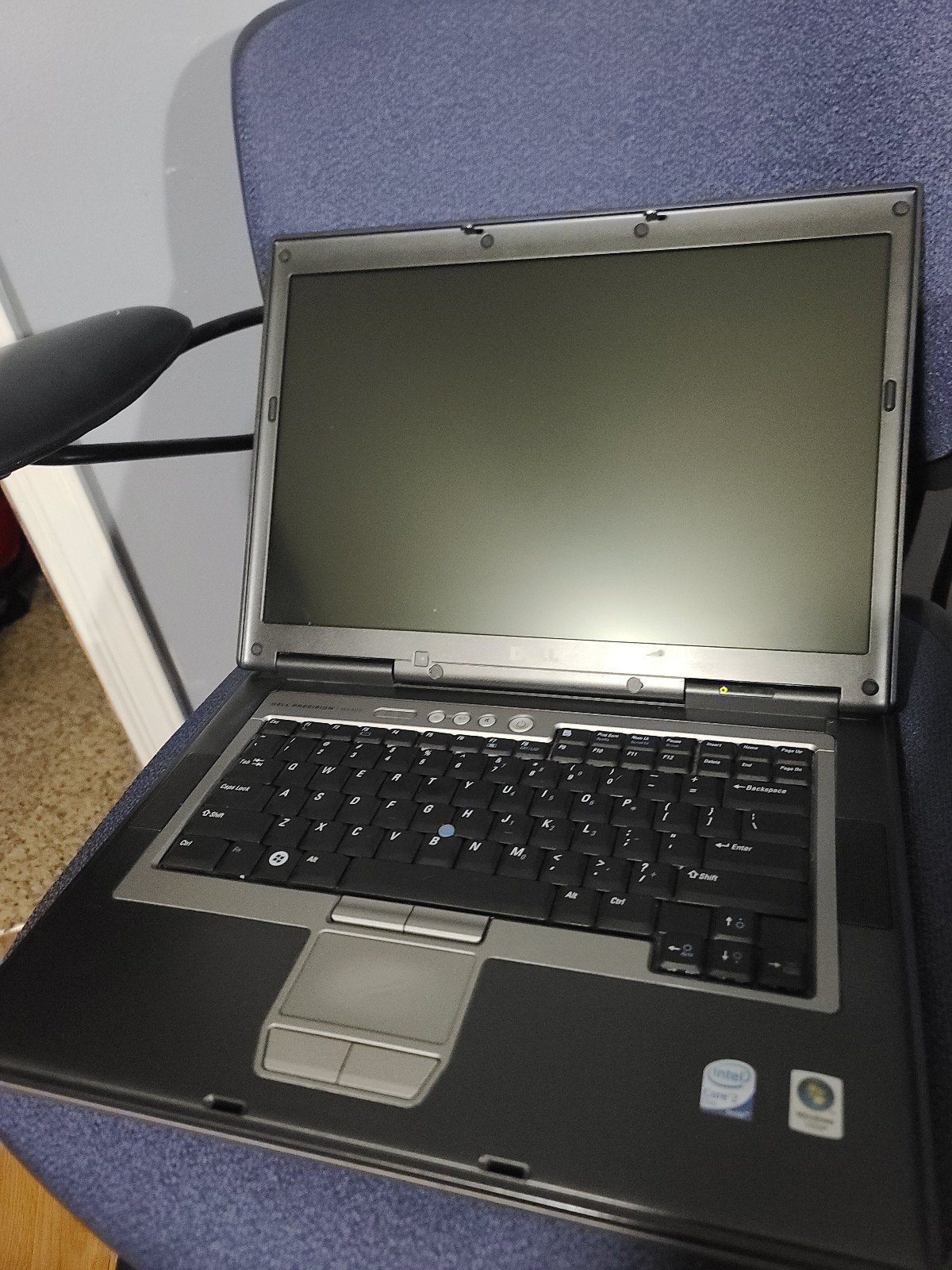 Dell Precision M4300 Laptop Intel 4GB 500GB WIFI BT Nvidia
