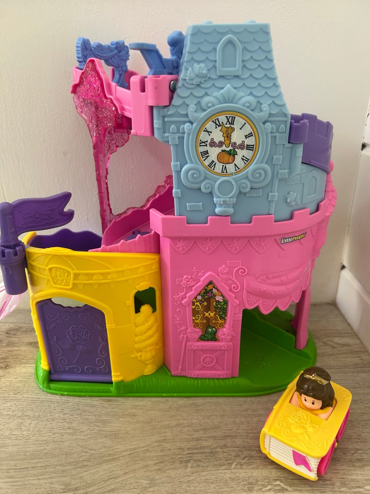 Fisher Price Little People twist and light castle