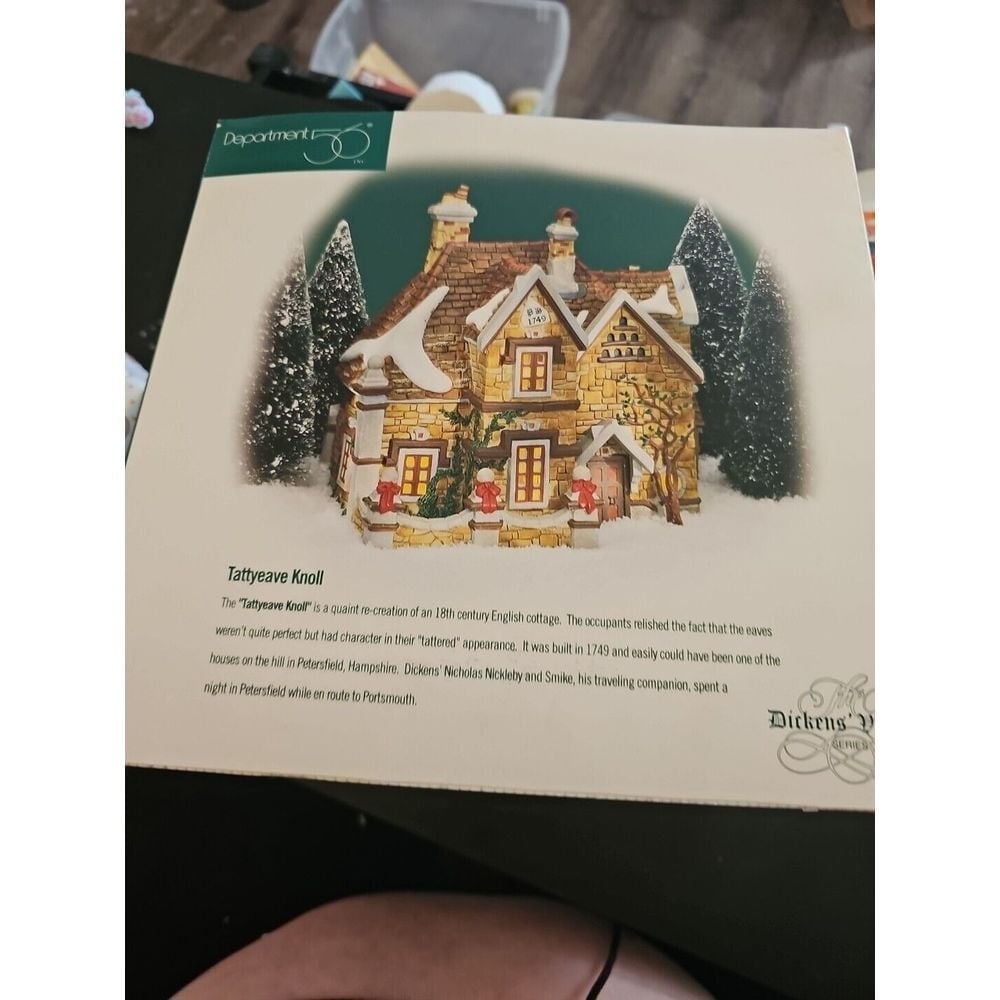 DEPT 56 TATTYEAVE KNOLL 58311 DICKENS VILLAGE CHRISTMAS NIB