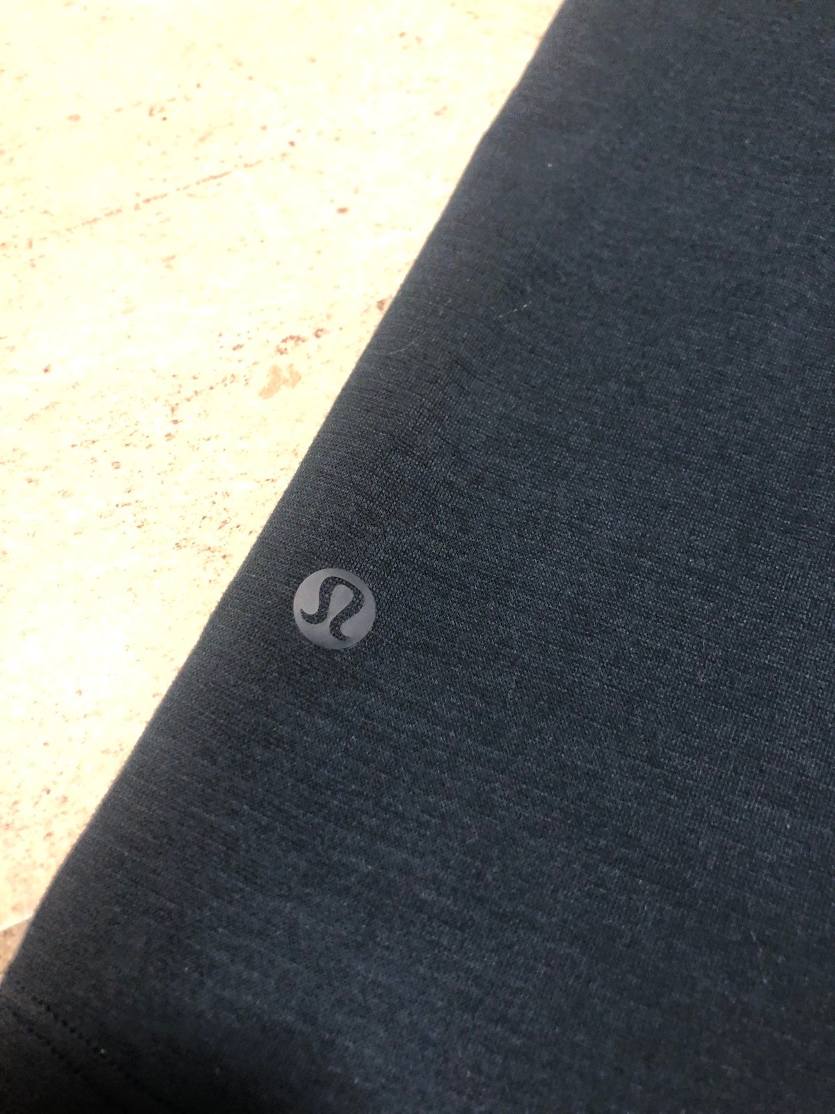 Lululemon men long sleeve shirt size M