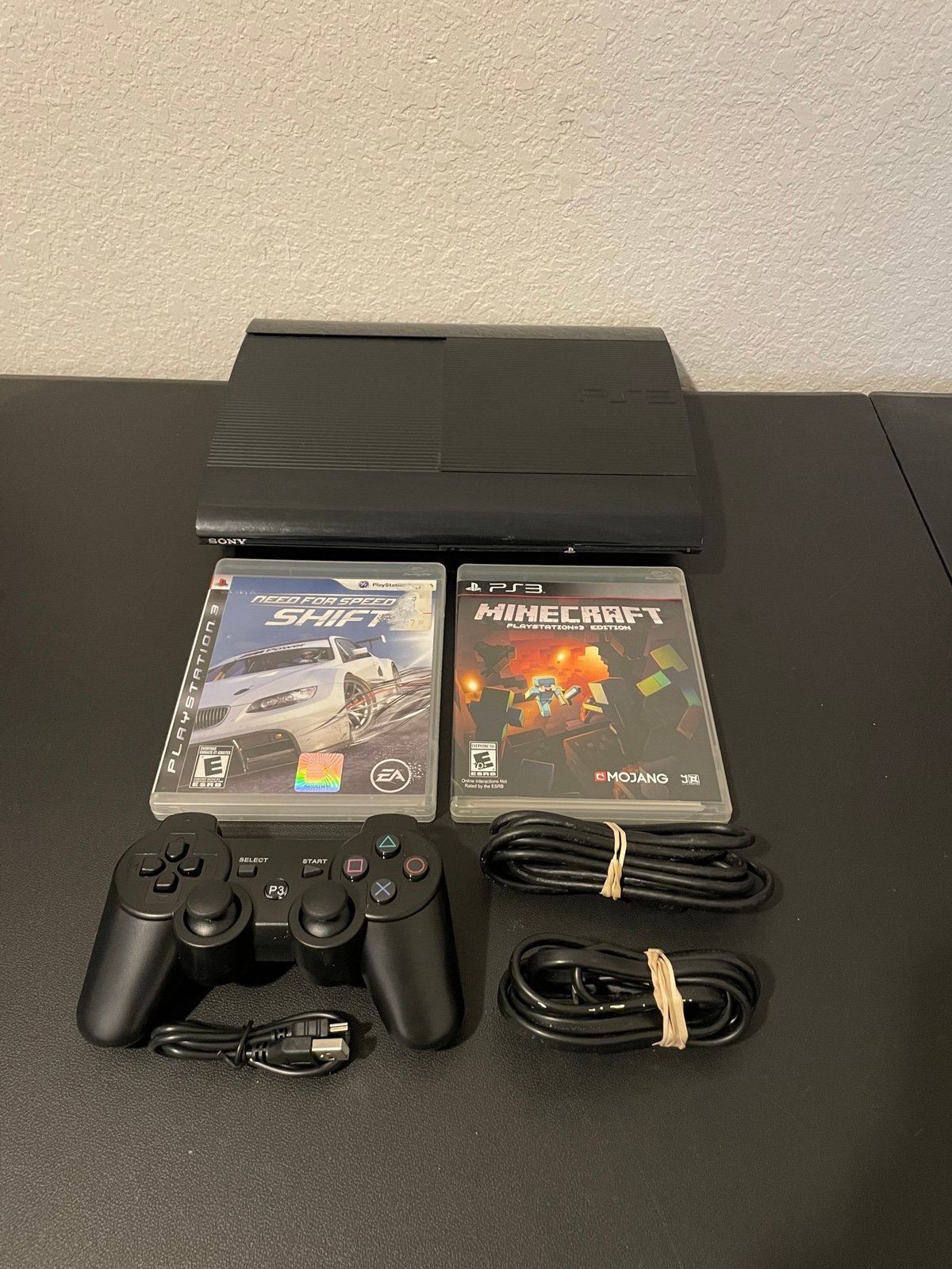 Super Slim PlayStation 3 PS3 250GB Bundle