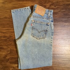 Vintage 1997 Levis 550 relaxed fit tapered leg 7 jr S red tab medium wash