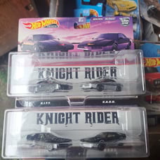 2022 Hot Wheels Premium Car Culture 2 Pack Knight Rider KITT KARR (2)