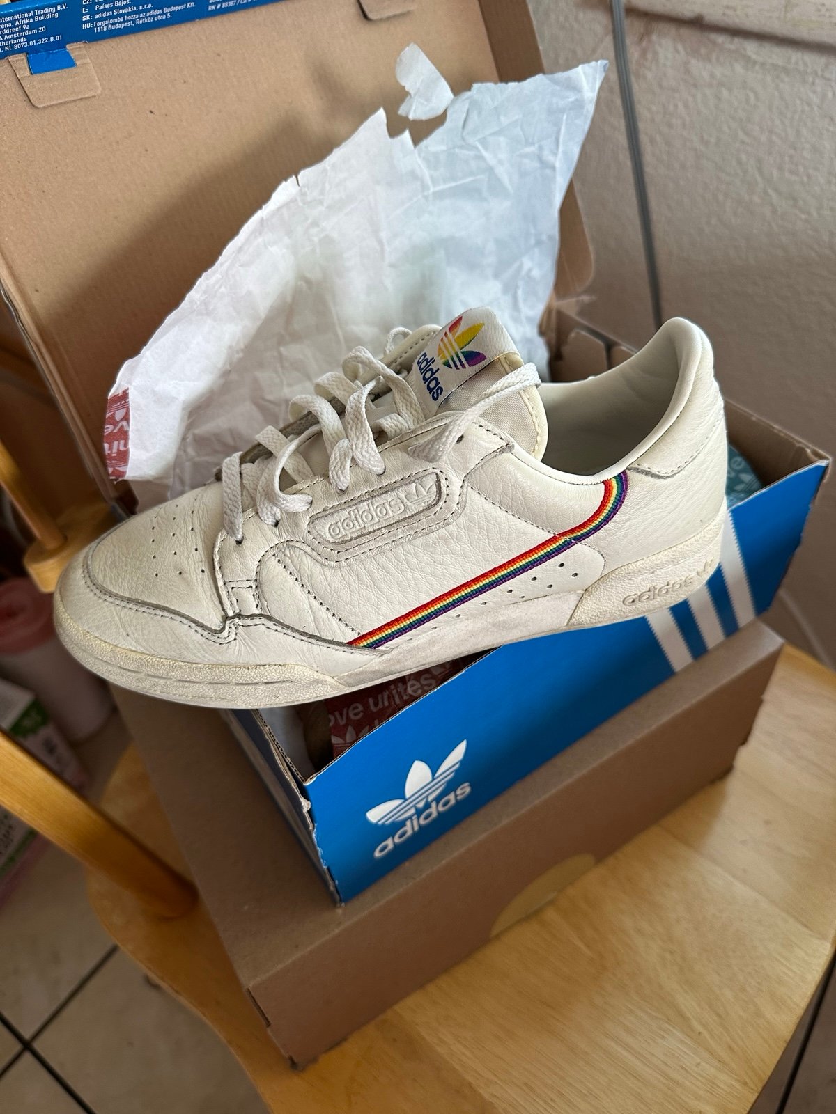 Adidas original CONTINENTAL 80 PRIDE