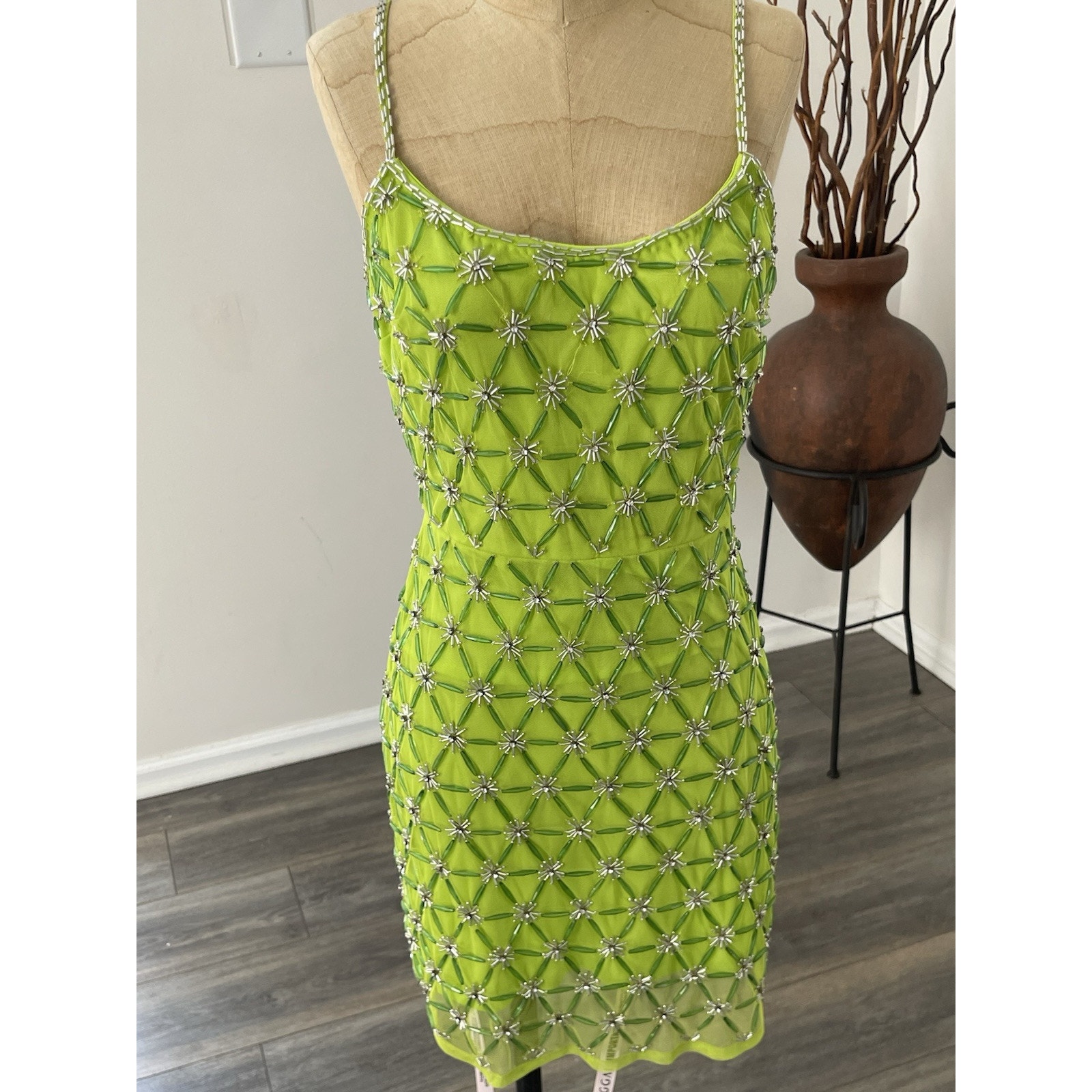 Mac Duggal Scoop Neck Embellished Mini Dress Size 2 Green Cocktail Formal New