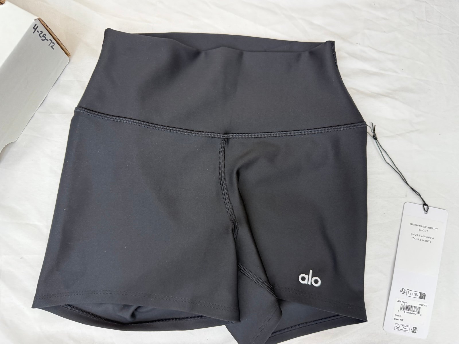 NWT alo airlift shorts