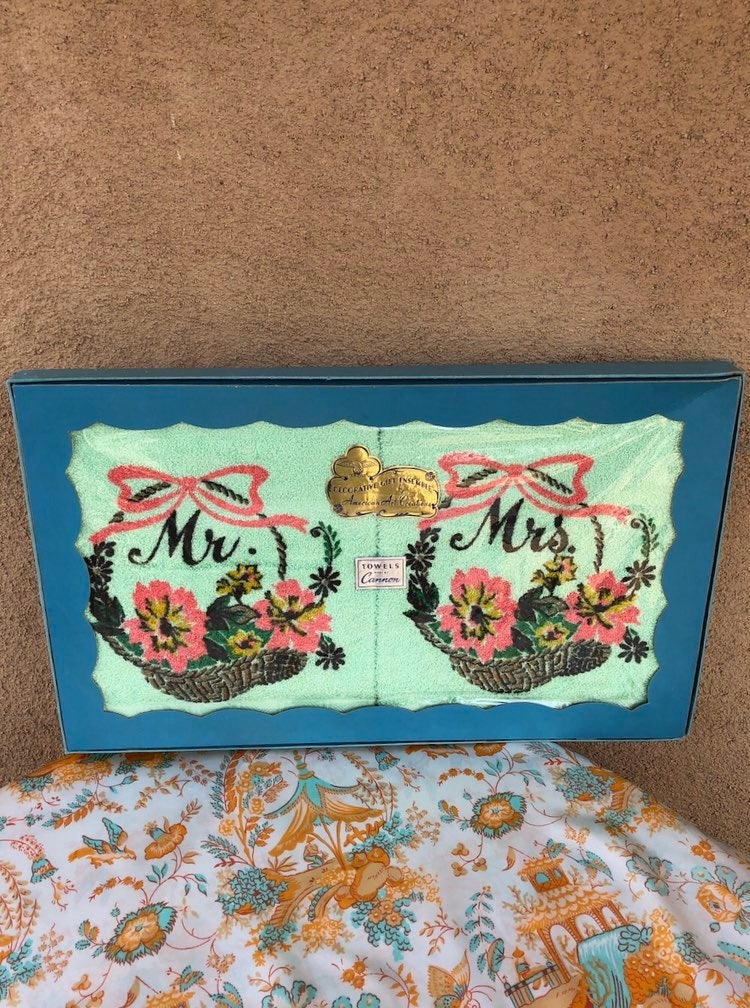 VTG Mr Mrs His Hers Bath Towels Set NIB