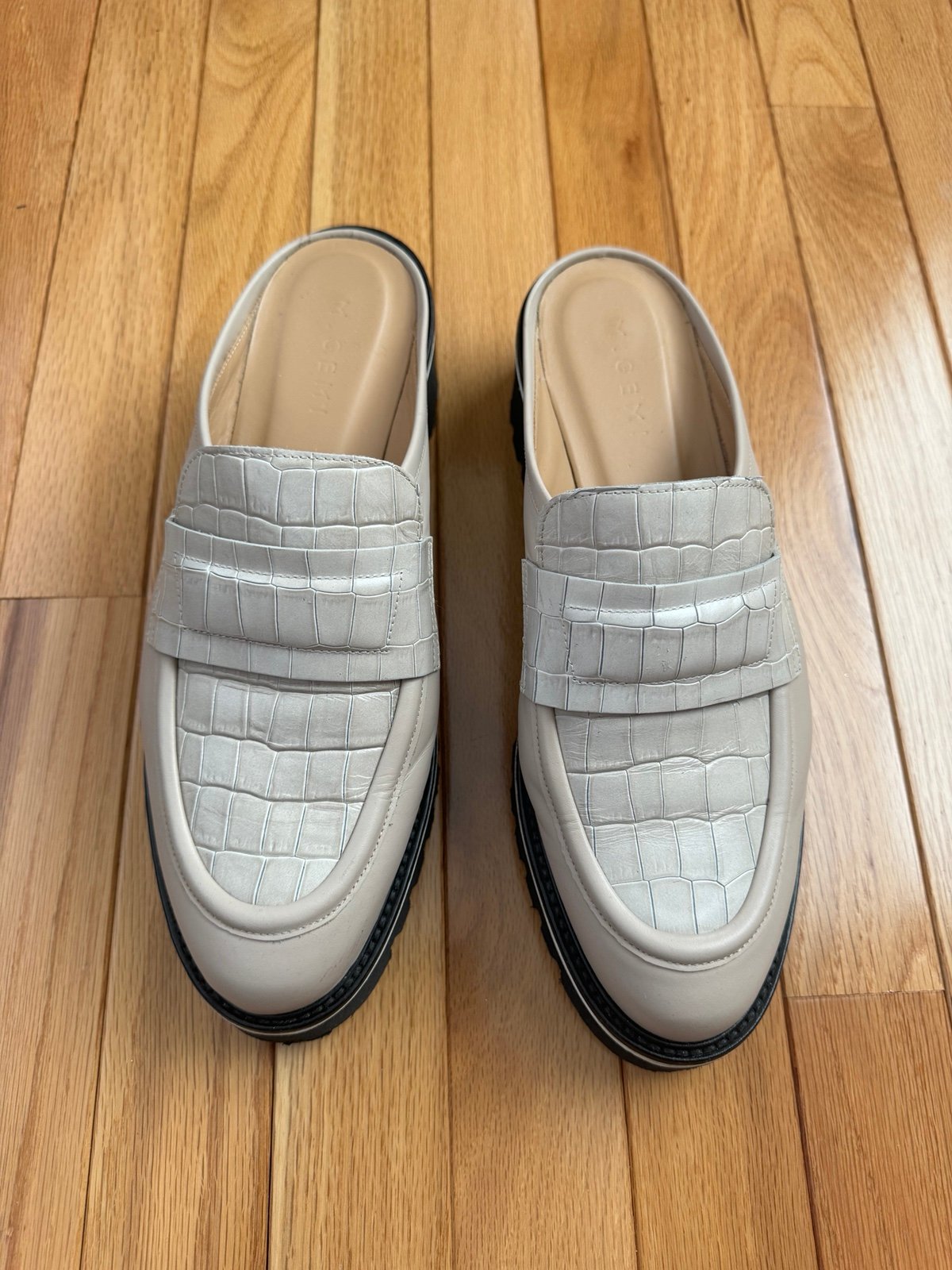 M.GEMI shoes