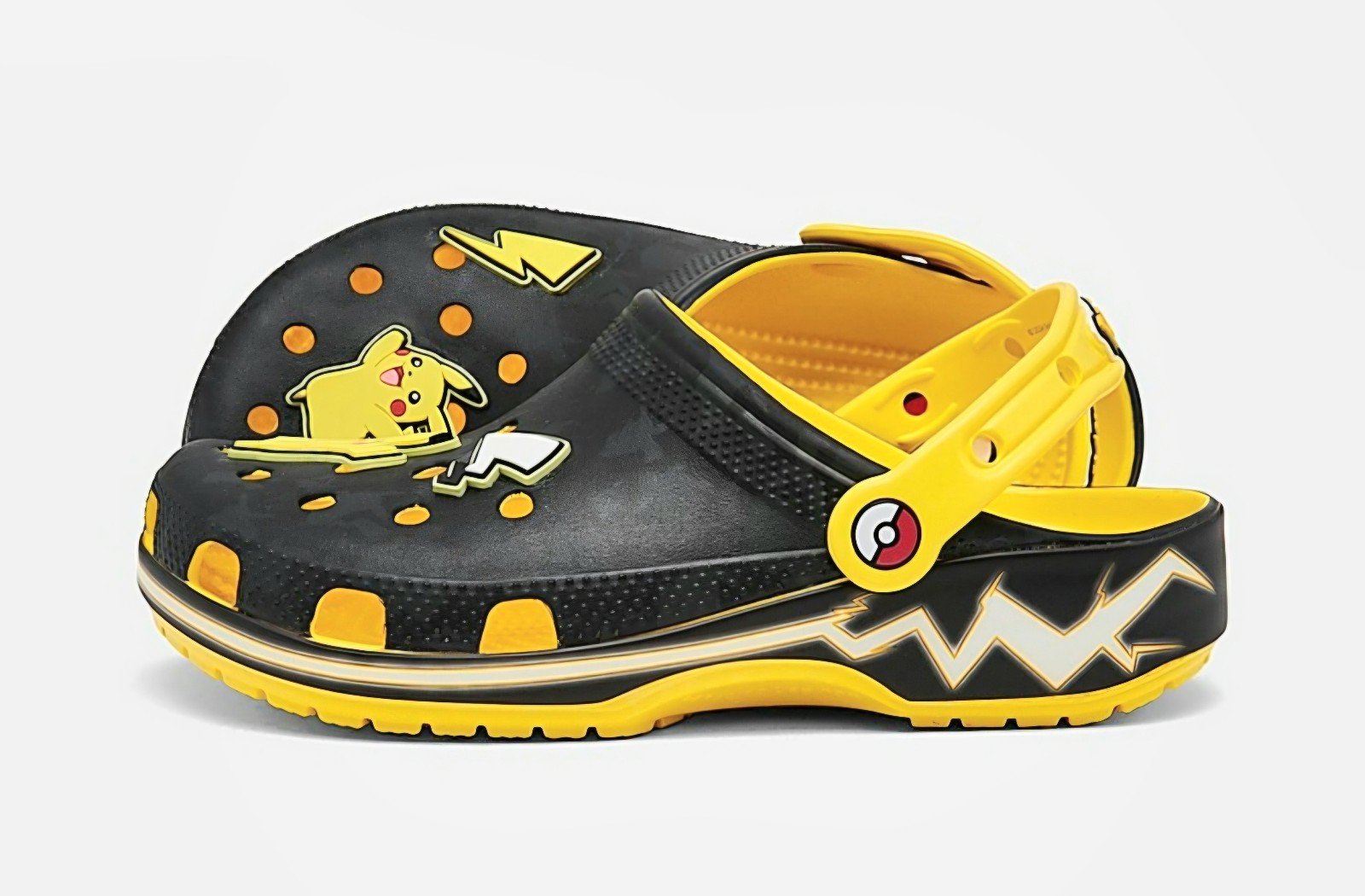 Crocs X Pokemon Pikachu Classic Clogs Kids Junior 4/ Women's 5.5. NEW