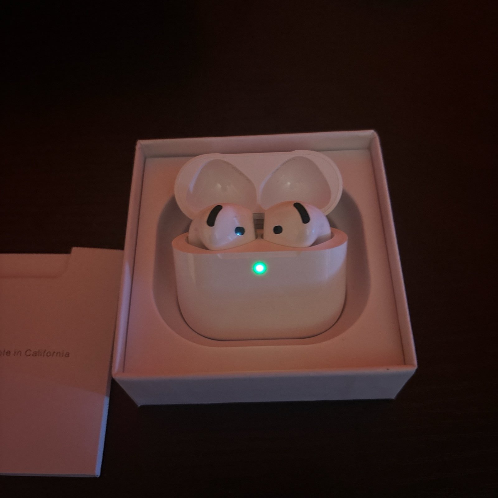 AirPods