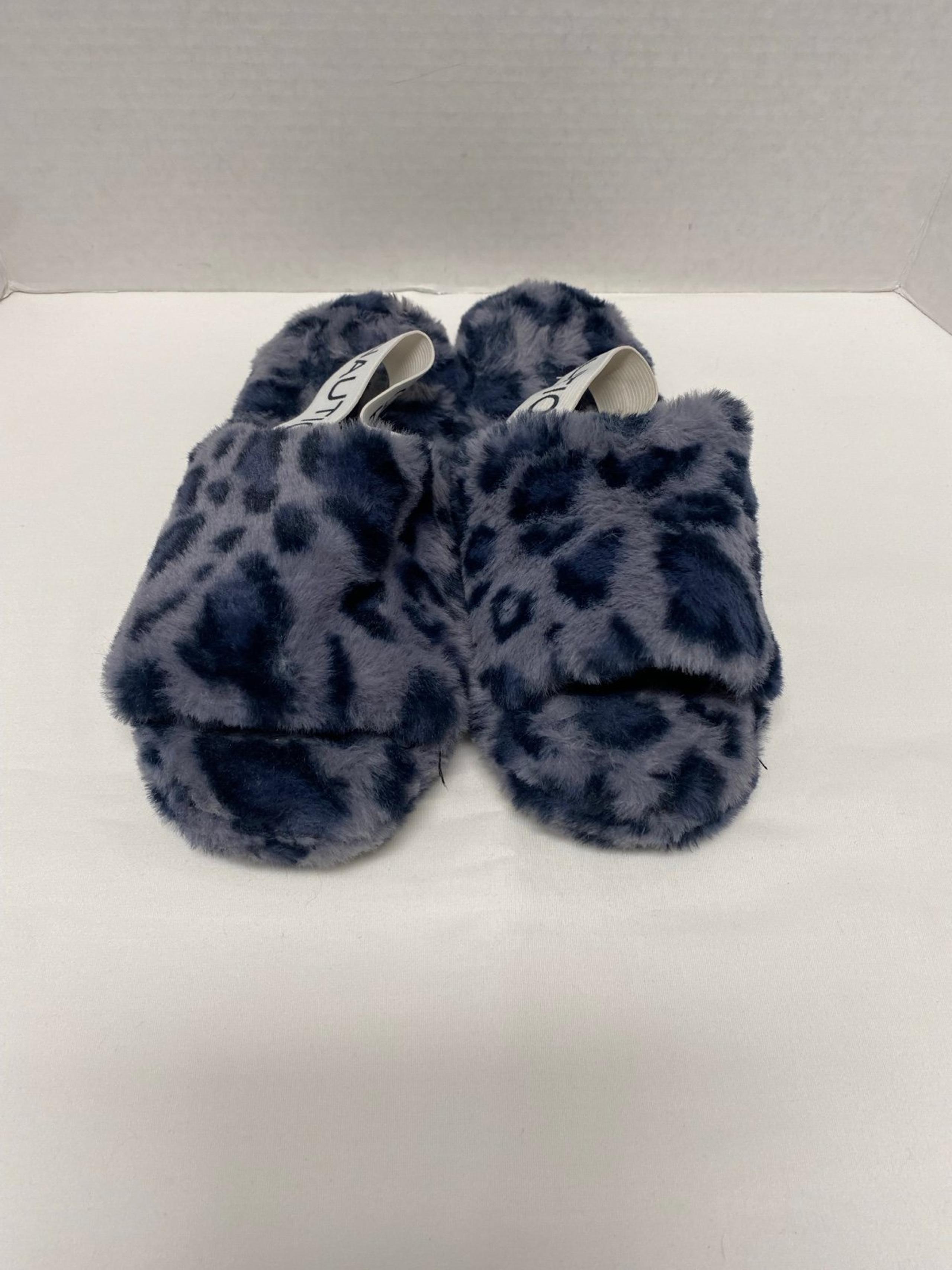 Womens Nautica Slippers Faux Fur Medium 7 7.5 8 Blue Cheetah Leopard Spot Print
