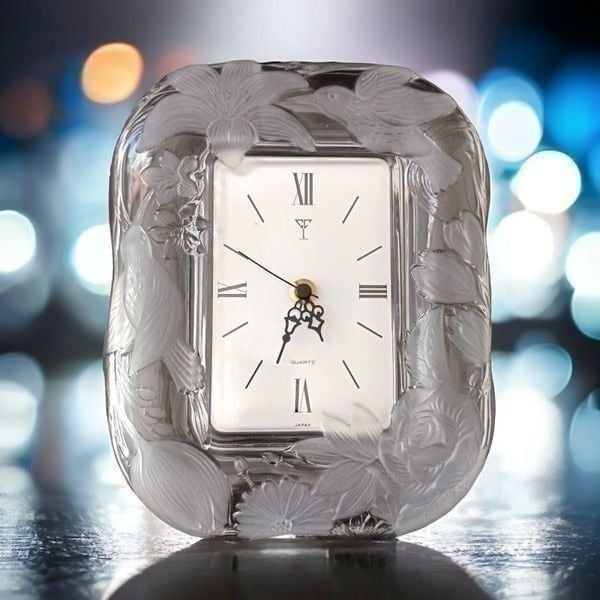 Hummingbird Crystal Glass Clock Wall Decor Crystal Clear Signature Japan Vintage