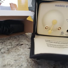 Medela breast pump in style pump/cord