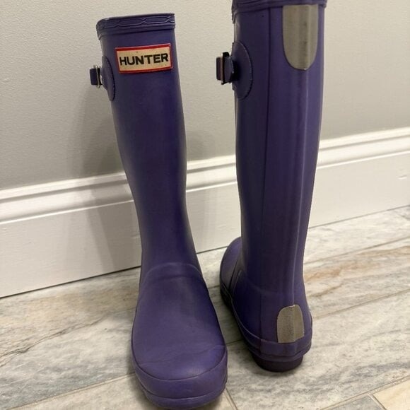 Hunter girls youth size 3 tall purple waterproof rainboots