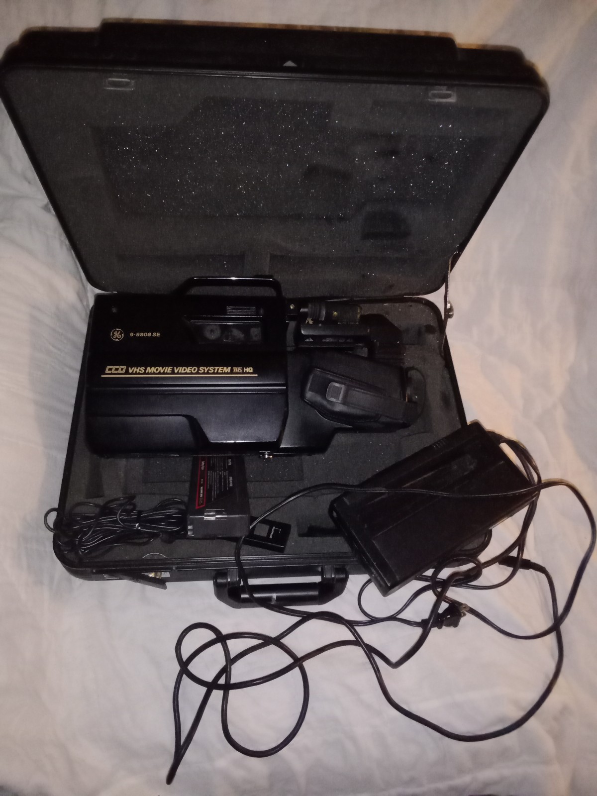 Vintage GE 9-9808 SE Movie Video System Camcorder