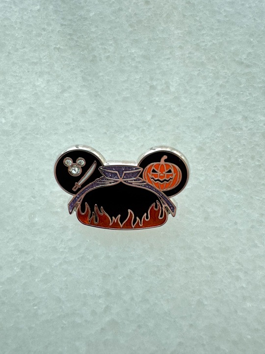 DLR - Headless Horseman Purple Cape - Super Chaser Ear Hats - Hidden Disney 2024