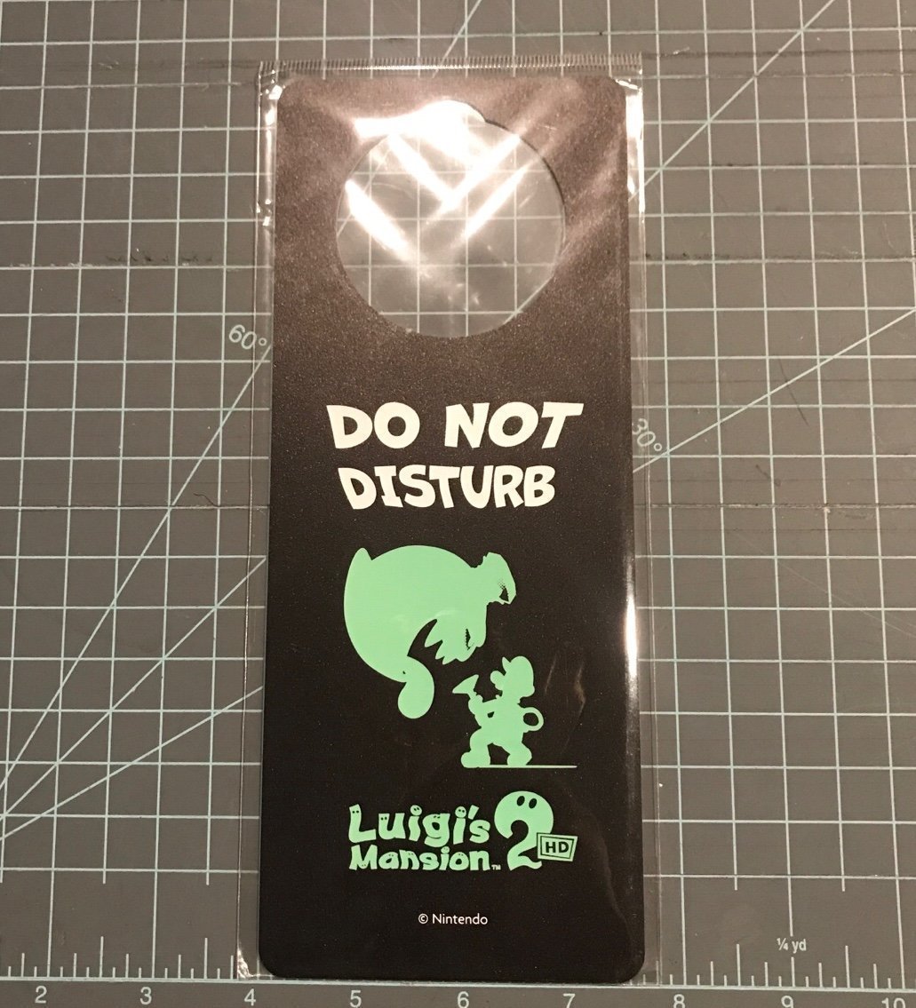Nintendo Luigi’s Mansion 2 HD door hanger LIMITED PROMO gift kids boys gameroom