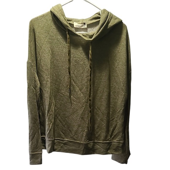 Everleigh Olive Green Women's Hoodie Sweater M
