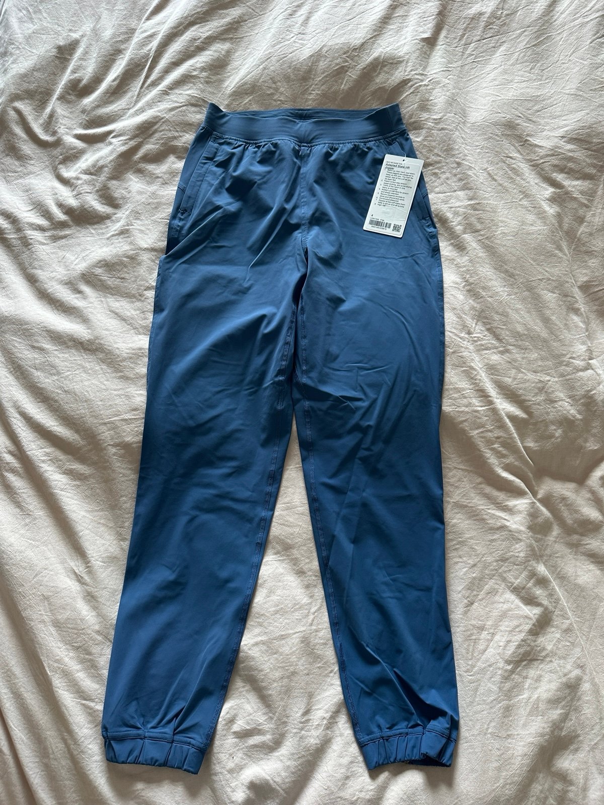 Lululemon license to train high rise pant size 4