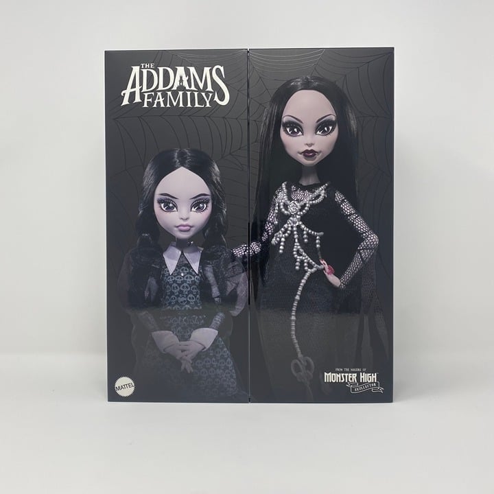 Monster High Skullector Addams Family Doll Two-Pack Morticia & Wednesday