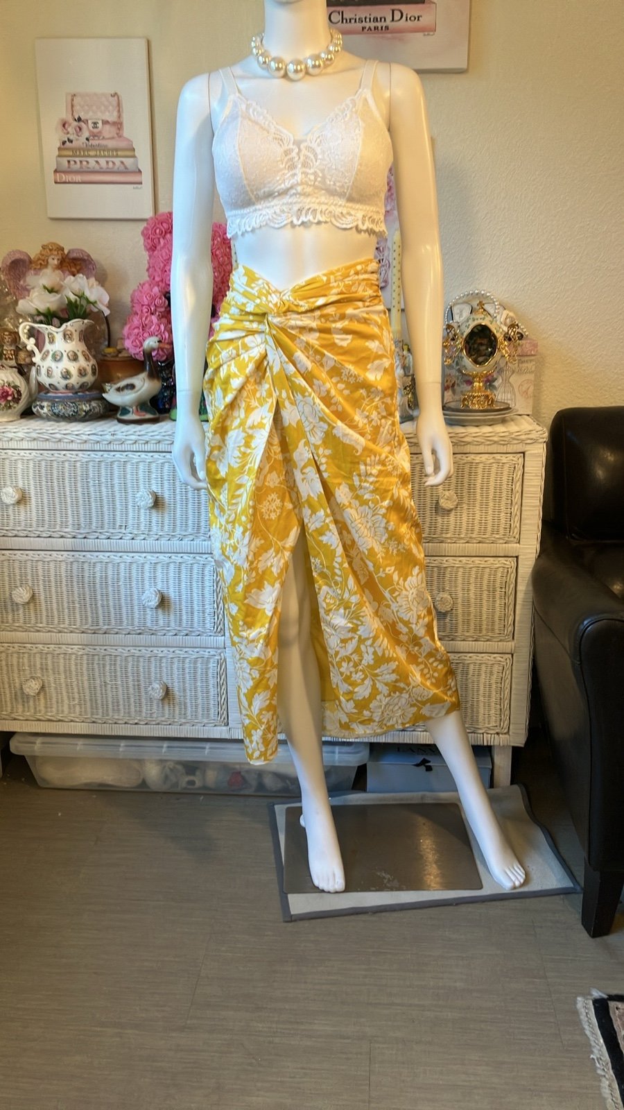 Amur Klara All Organic Cotton Twist Midi Skirt yellow & white colors size 12 NWT