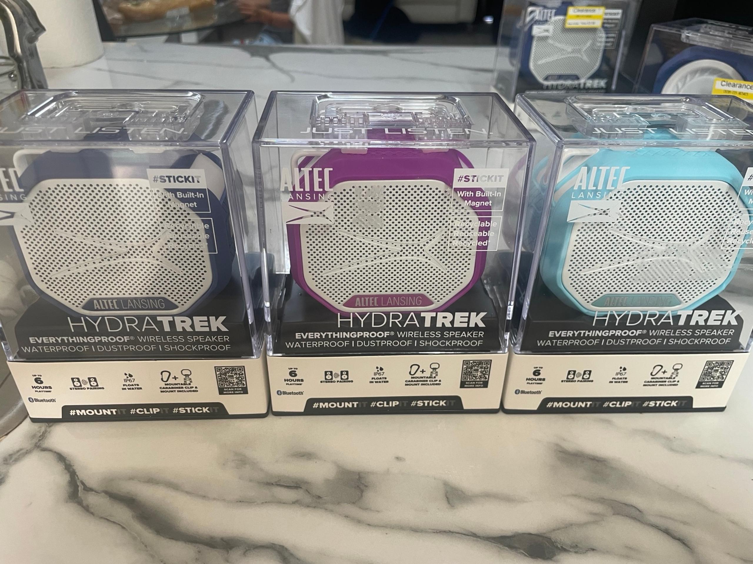 Portable waterproof speakers