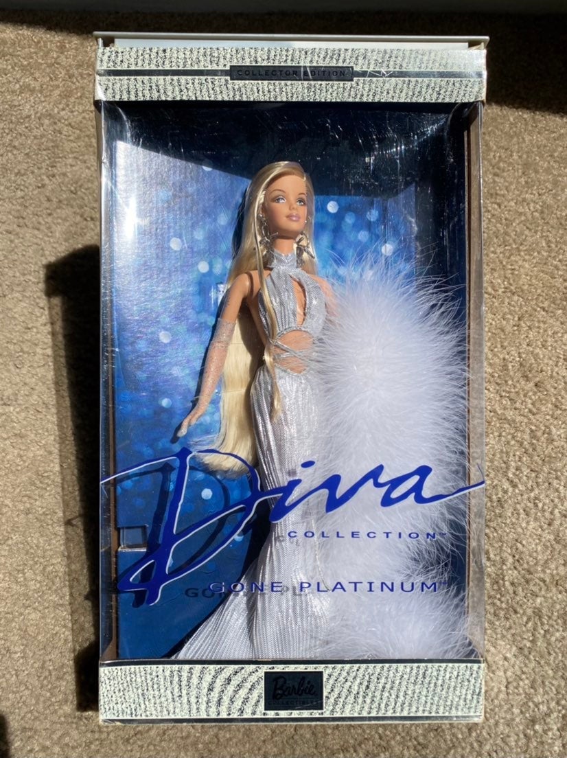 Diva Collection Gone Platinum Barbie Doll
